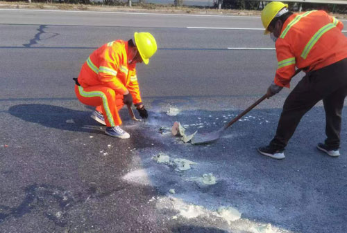 福泉公路下沉注浆加固